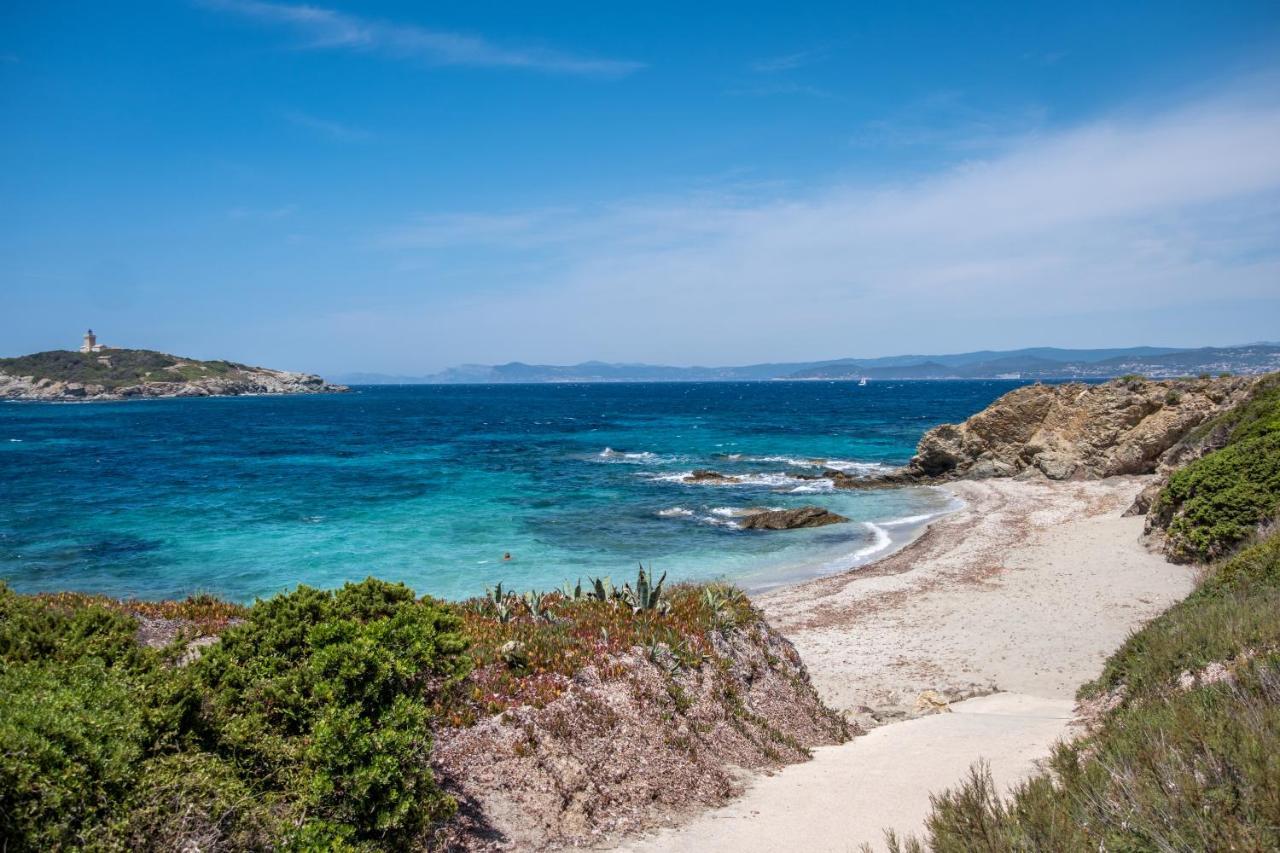 Hotel Helios & Spa - Ile Des Embiez Six-Fours-les-Plages Eksteriør billede